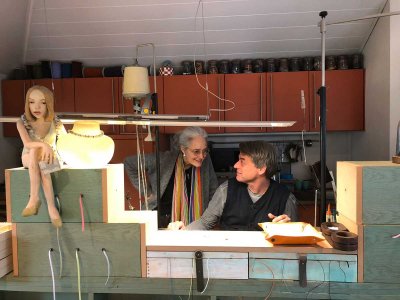 Lena Schüler mit dem Meister Christian Wagener im Atelier