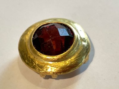 Almandin in 900 Gold