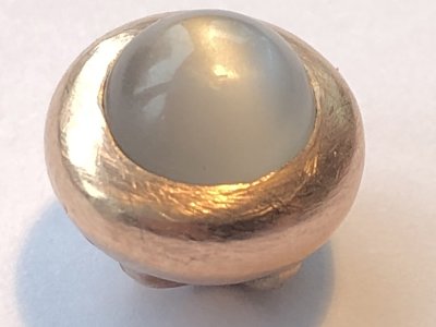 grauer Mondstein rund in Rosegold