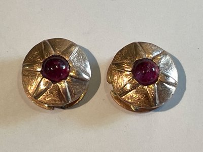 Rubine in Rosegoldsternen