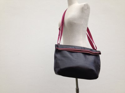 Tasche komplett mit Sterlingsilberringen 490.-€