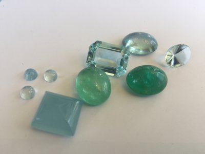 Smaragde und Aquamarine
